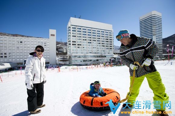 日本苗场滑雪场
